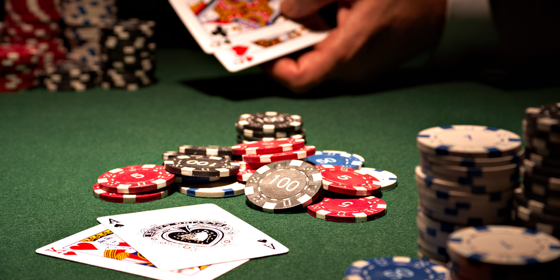 Elevating Your Game: Online Poker Betting Mastery