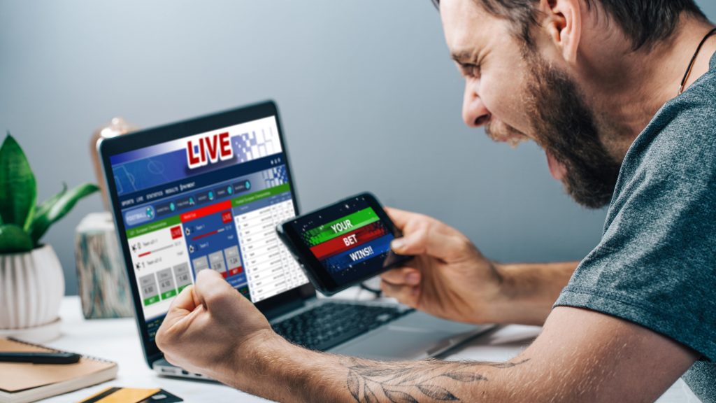 The Evolution of Online Betting: Trends, Opportunities, and Challenges